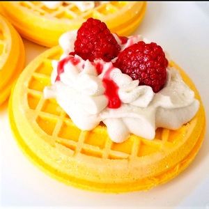 Strawberry and cream waffle bath bomb